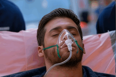 Can Yaman, Demet ile boşanma davası sırasında mahkeme salonunda bayıldı.