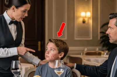 Bir garson, doktorların gözden kaçırdığını gördü ve bir milyarderin oğlunun hayatını kurtardı