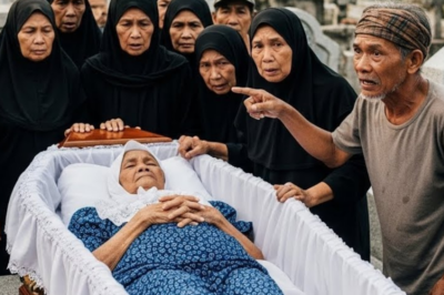 “‘Sandali Lang!’: Pulubi Humarang sa Libing ng Bilyonaryo—Isang Eksena ng Kalaswaan at Kabuktutan! Sa Likod ng Kayamanan, Nabunyag ang Lihim ng Kasamaan, Kasakiman, at Kaluluwa ng Demonyo!”